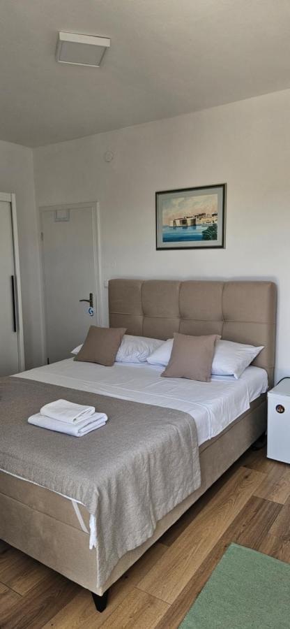 دوبروفينك Antruzo Room المظهر الخارجي الصورة